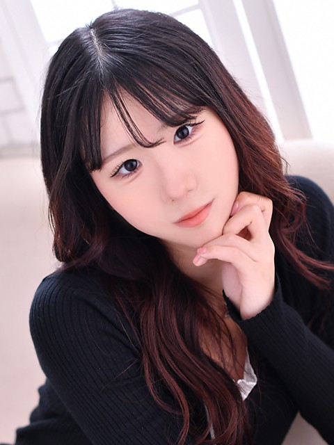 パブスナック「スターレイン」愛沢 るな