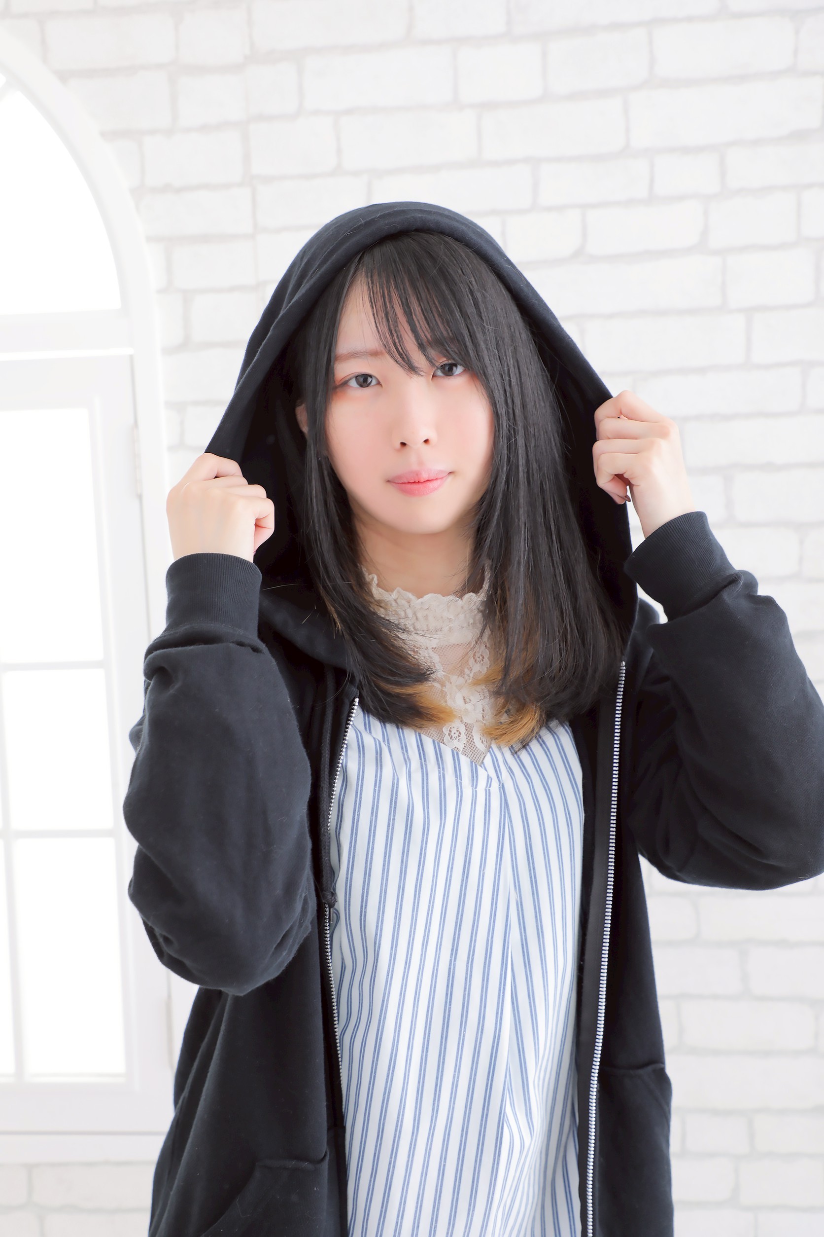 梁華プロフィール写真5