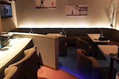 レオパト店内 1