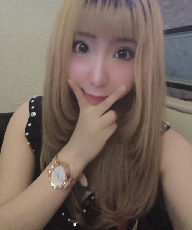 みい