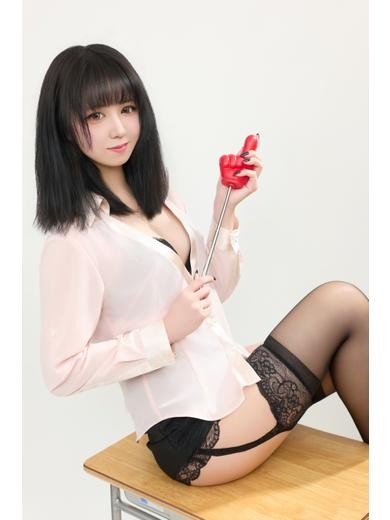 りの先生プロフィール写真2